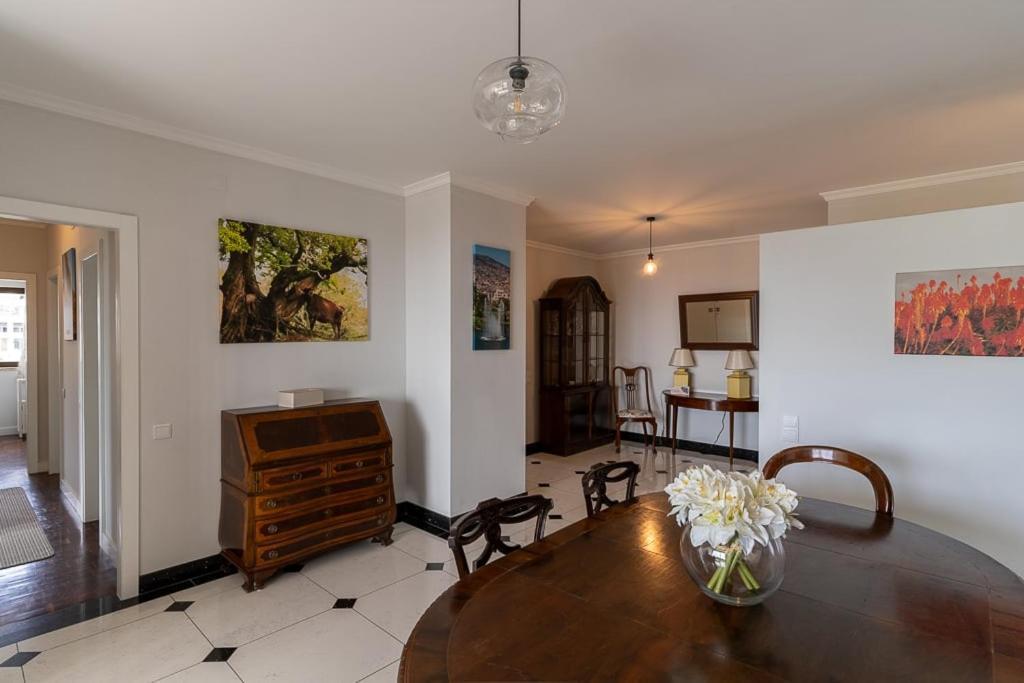 Magnolia Apartment Luxury Apt Great Views ฟุงชาล ภายนอก รูปภาพ