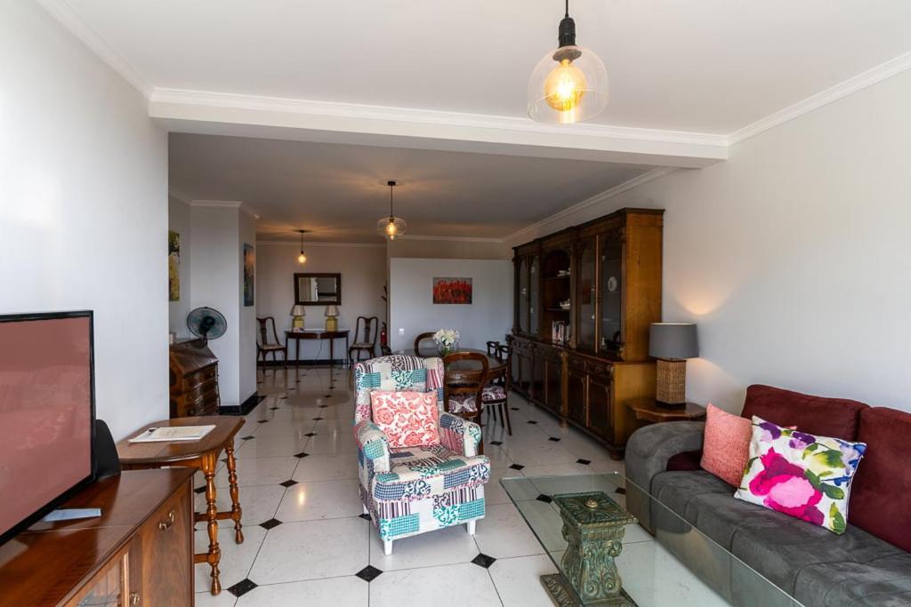 Magnolia Apartment Luxury Apt Great Views ฟุงชาล ภายนอก รูปภาพ
